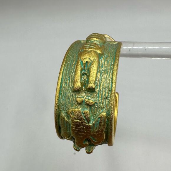 Vintage Green Verdis Gold Clip On Earrings Archeological Theme VTG - Picture 16 of 16